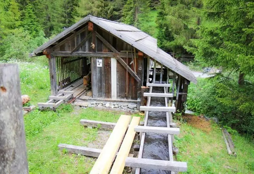 تختخواب و صبحانه Pension Fuchs