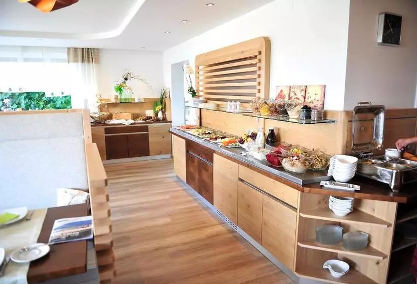 ホテル Biohof Naturzeit Faaker See