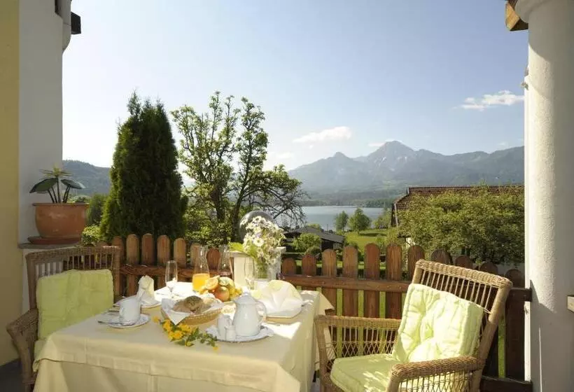 ホテル Biohof Naturzeit Faaker See