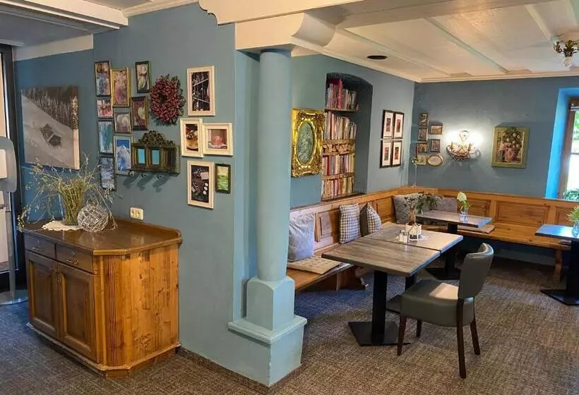 هتل Edelweiss Kitzbühel