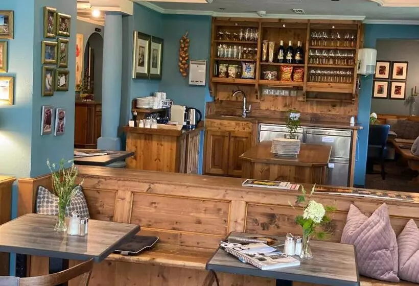 هتل Edelweiss Kitzbühel