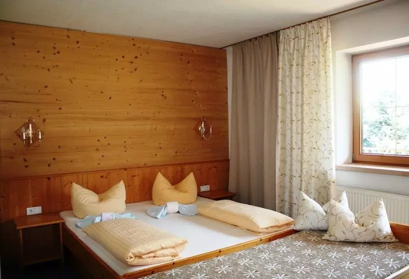 هتل Ferienhof Kampfl