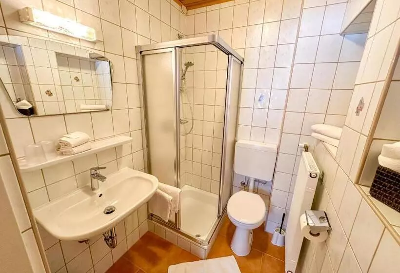 ホテル Frühstückspension Seeblick