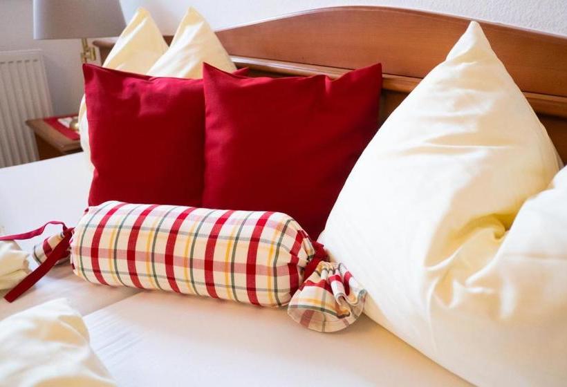 בית מלון כפרי Garni Nöserlgut