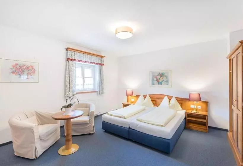 فندق Garni Nöserlgut