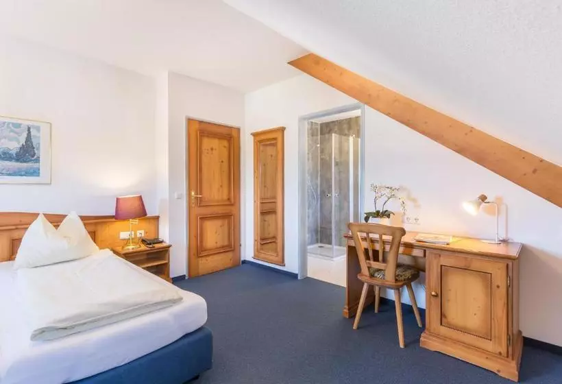 فندق Garni Nöserlgut