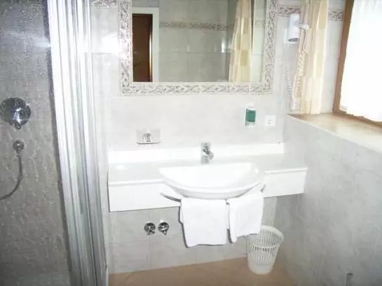 بنسيون Gästehaus Hochmuth