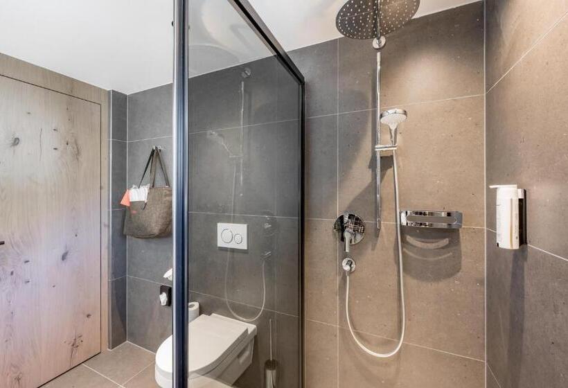 Отель Grauer Bär