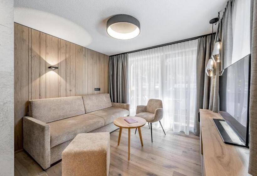 Отель Grauer Bär