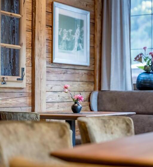 Отель Grauer Bär