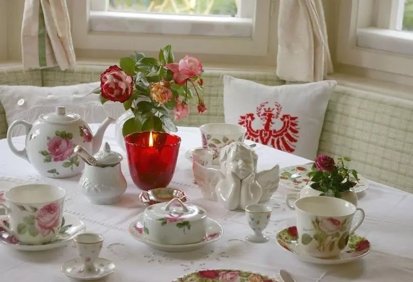 هتل Haus Alpengruss