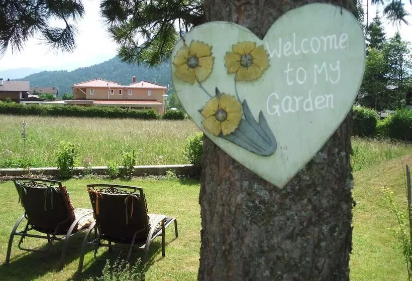 هتل Haus Alpengruss