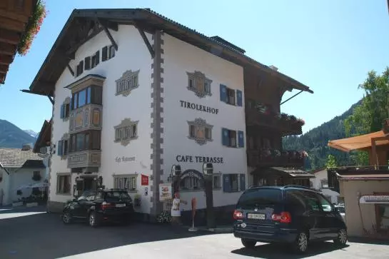 Hotelli Tirolerhof
