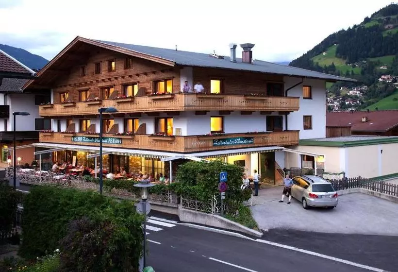 فندق Zillertaler Weinstadl