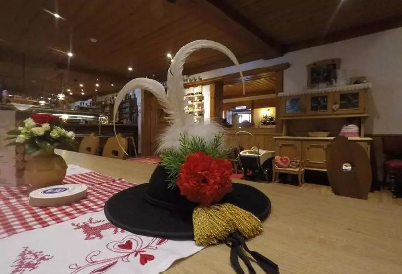 فندق Zillertaler Weinstadl