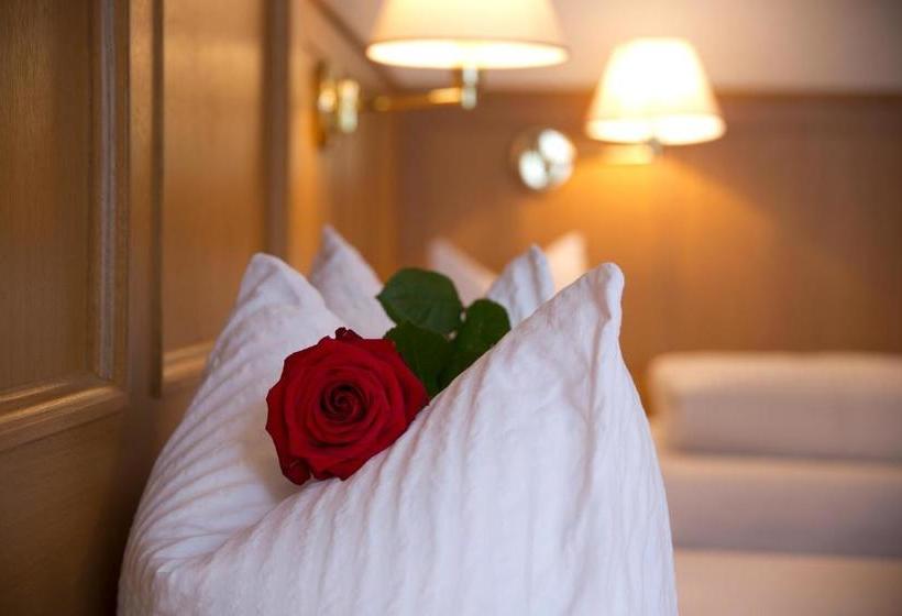 酒店 Zillertaler Weinstadl