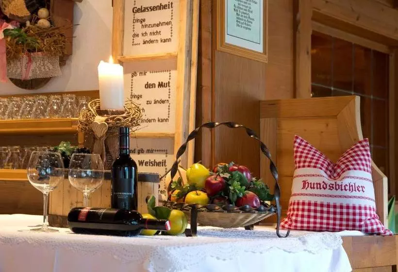 فندق Zillertaler Weinstadl