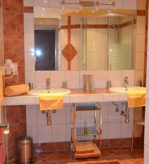 ペンション Appartements Gästehaus Schrott