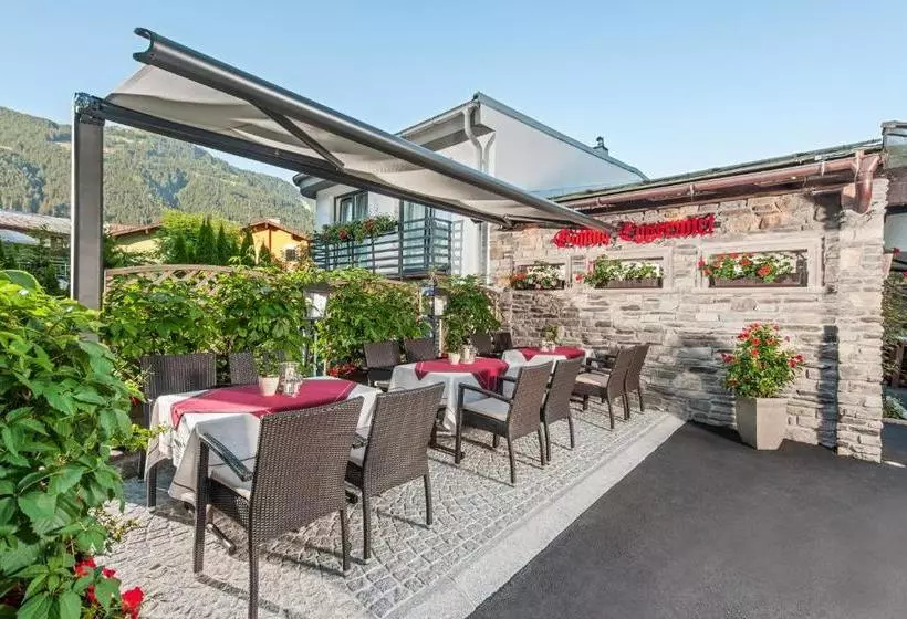 پانسیون Eggerwirt Kitzbühel, Hotel & Restaurant