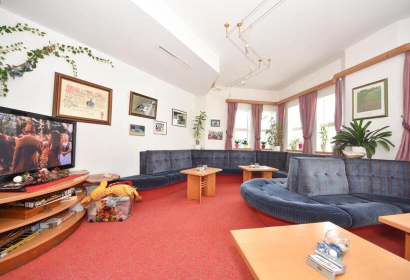 بنسيون Gasthof Martha