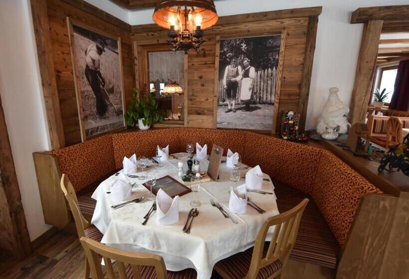 بنسيون Gasthof Martha