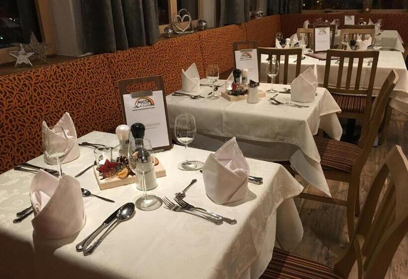 بنسيون Gasthof Martha