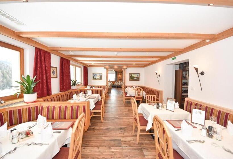 بنسيون Gasthof Martha