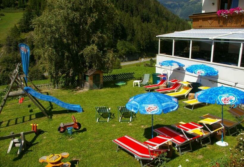 بنسيون Gasthof Martha