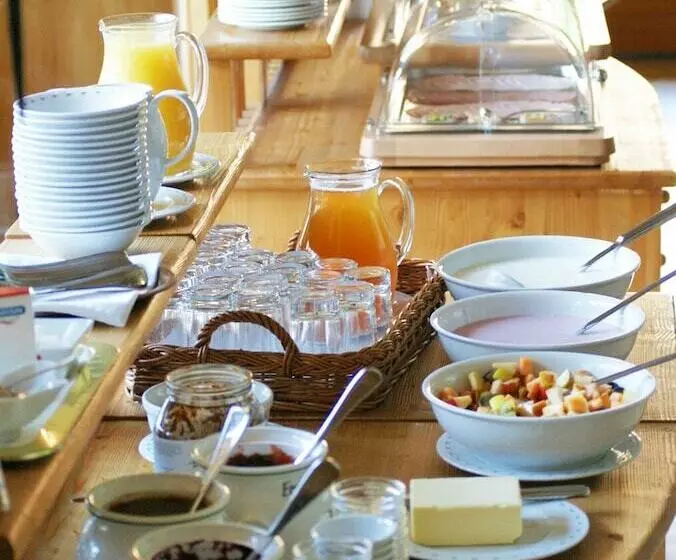 Bed and Breakfast Ferienhof Obergasser & Pension Bergblick