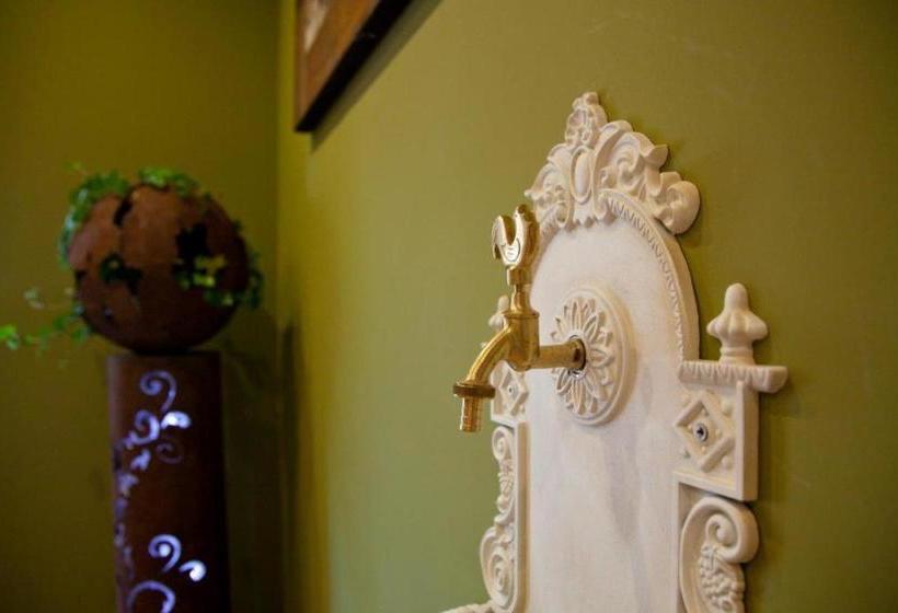 ベッドアンドブレックファースト Pension Schierl