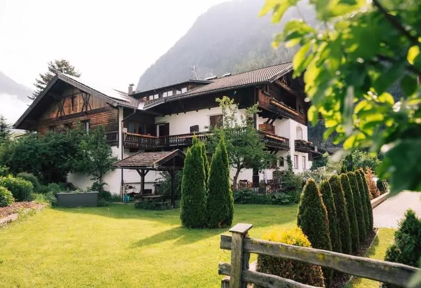 Gasthof Residence Brugghof & Erlhof