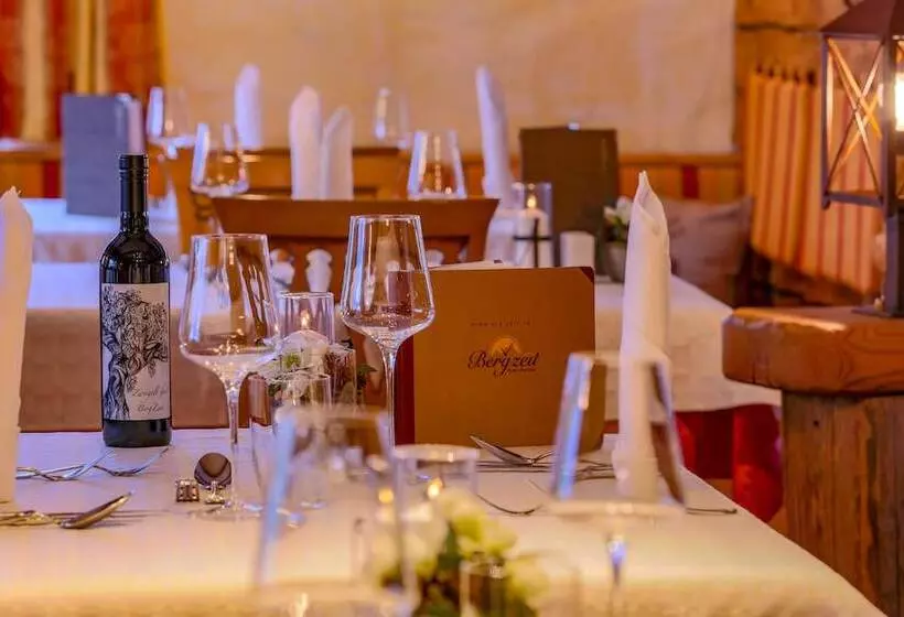 בית מלון כפרי Bergzeit By Seven