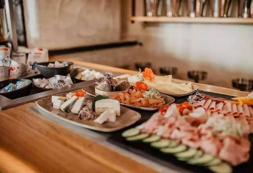 בית מלון כפרי Bergzeit By Seven