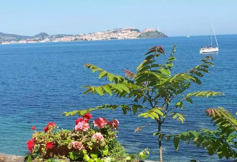 Hotel Camping Village Rosselba Le Palme