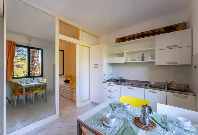 Hotel Camping Village Rosselba Le Palme