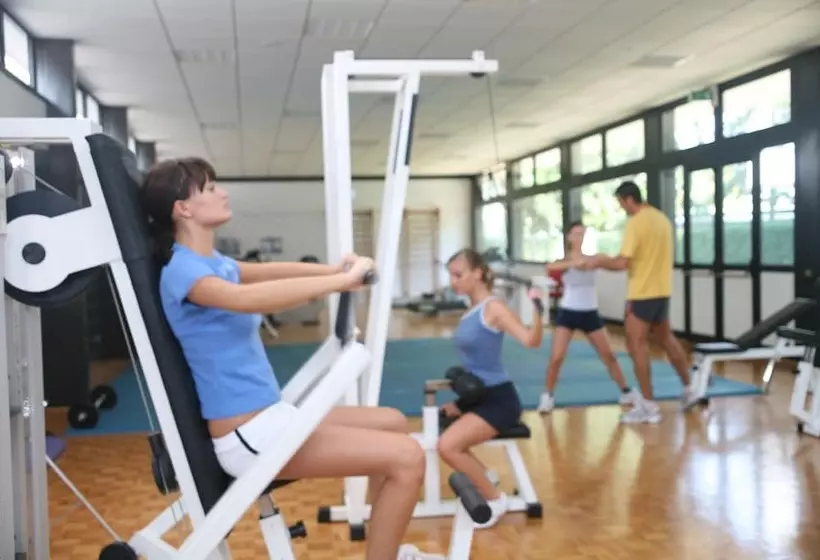 ホテル Commodore Terme