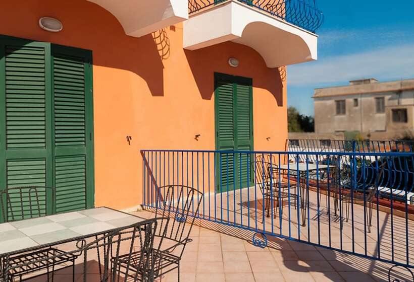 هتل Del Postiglione