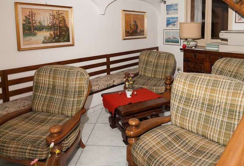 هتل Del Postiglione