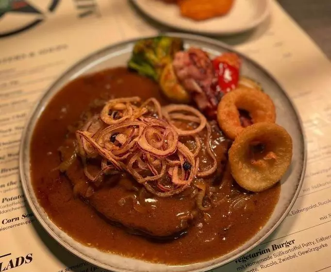 Отель Ertl & Mexican Cantina Salud