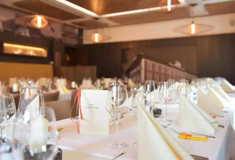 Отель Ertl & Mexican Cantina Salud