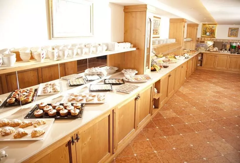 هتل Europeo Alpine Charme & Wellness