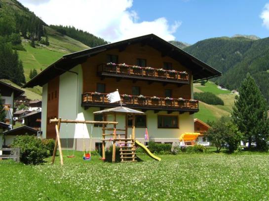 Отель Gaesteheim Grossgasteiger