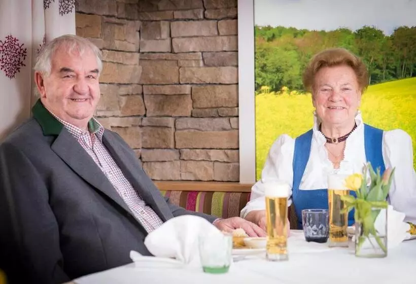 Отель Gastagwirt