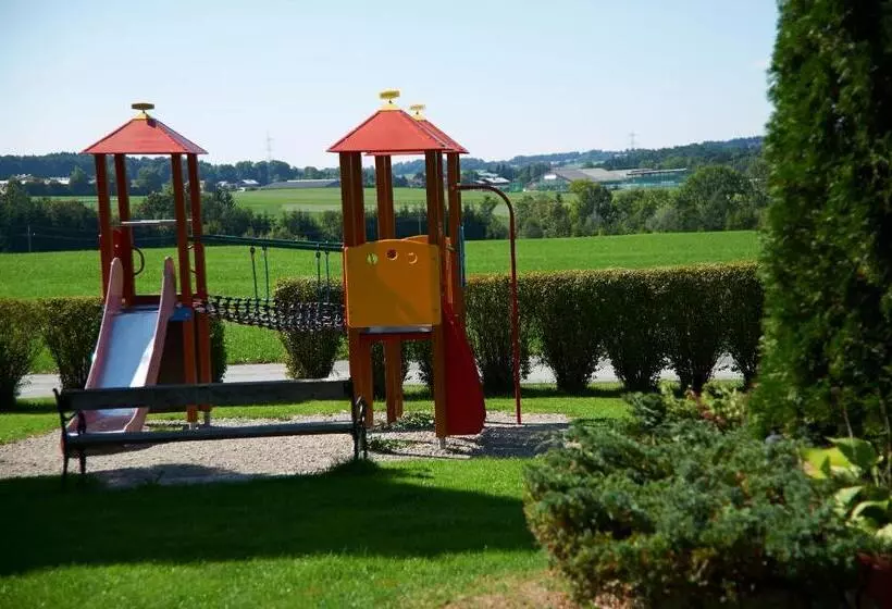 Отель Gastagwirt