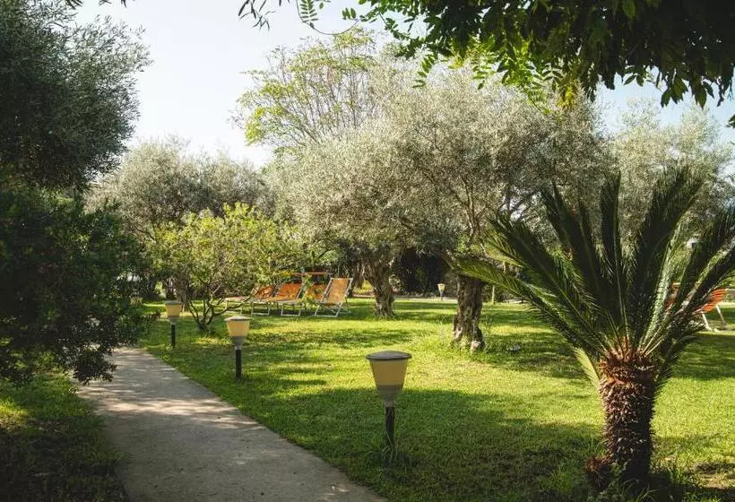 Отель Park Victoria