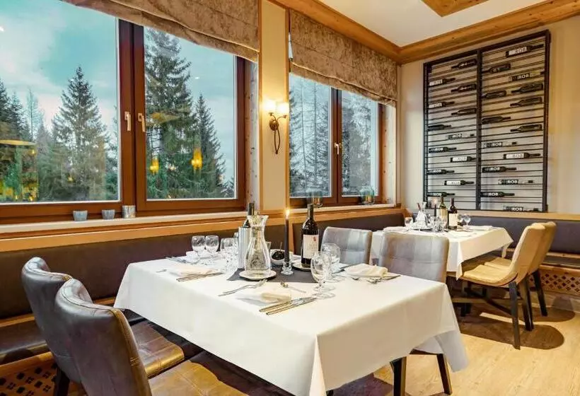 Отель Robinson Schlanitzen Alm Hermagor