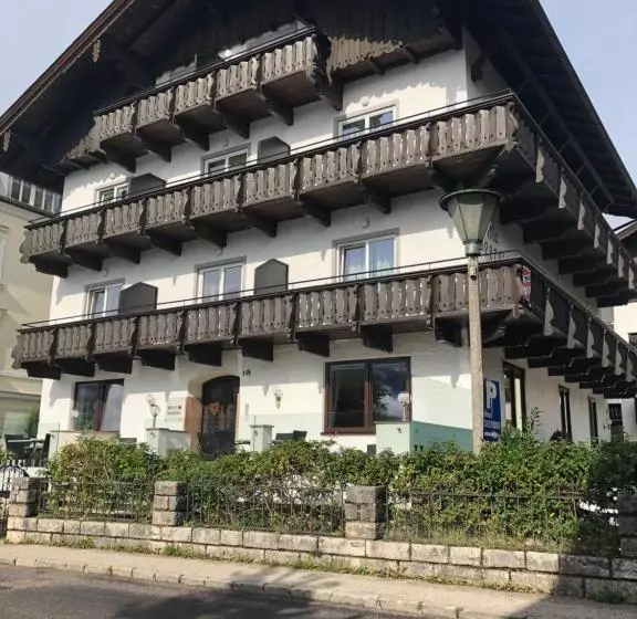 ホテル Seerose Wolfgangsee