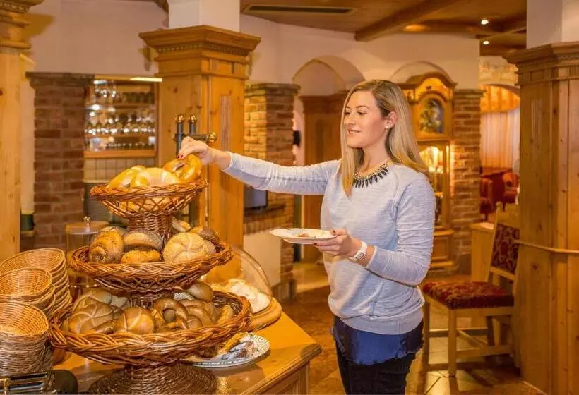 Landhotel Alpenhof Filzmoos