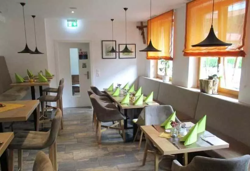 ペンション Aparthotel Garni Schranz