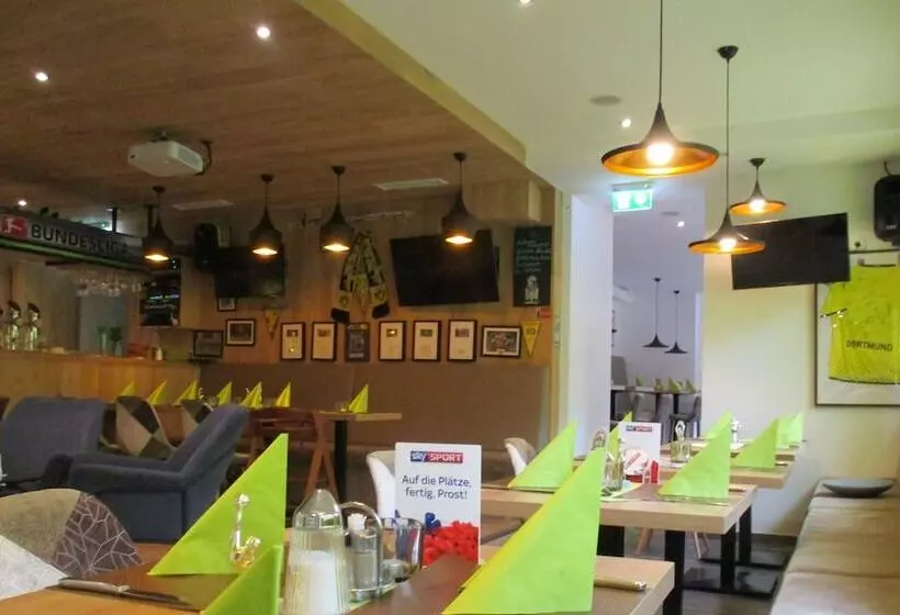 ペンション Aparthotel Garni Schranz